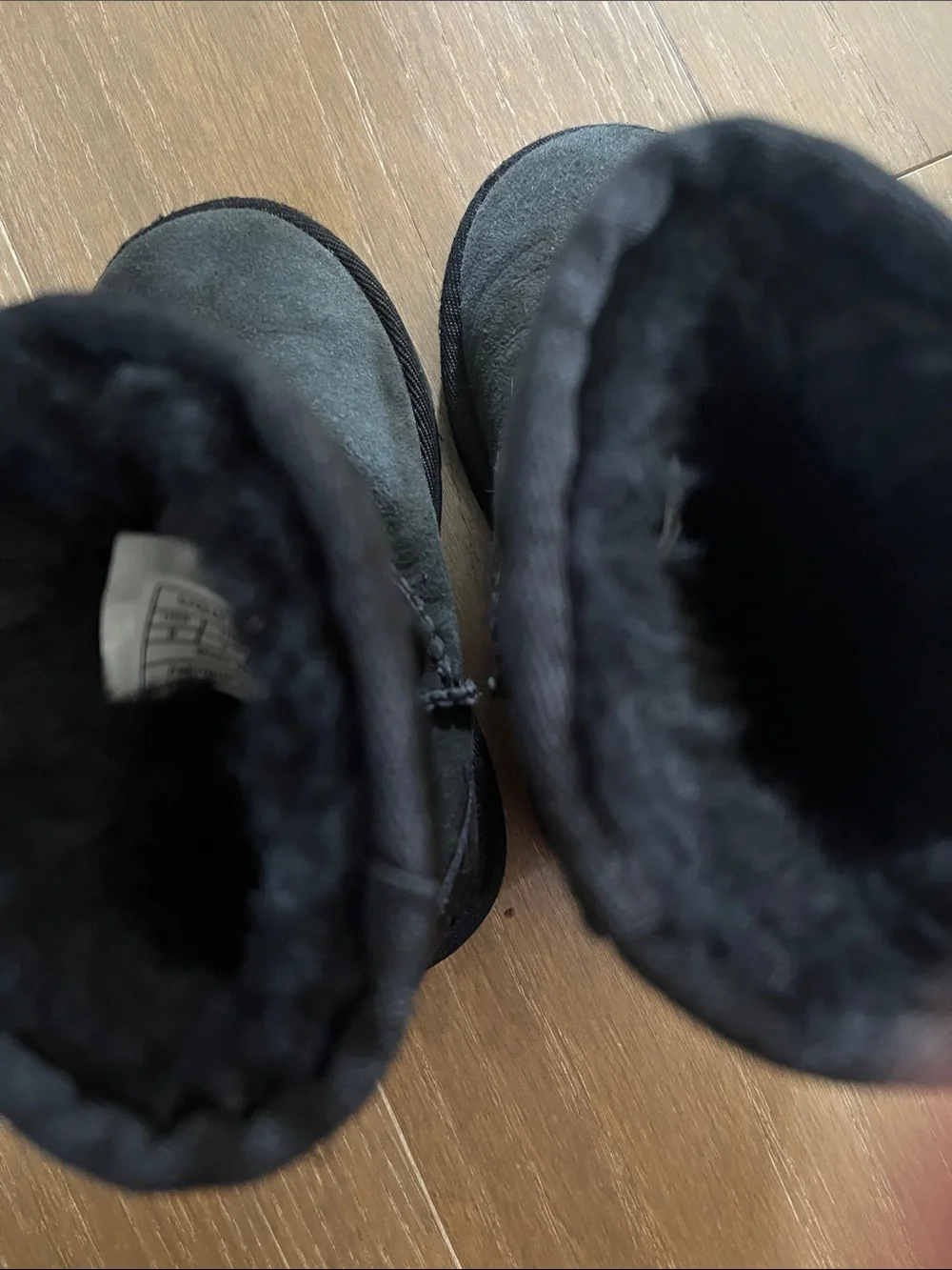 UGG Classic Toddler Boots in Black size 8